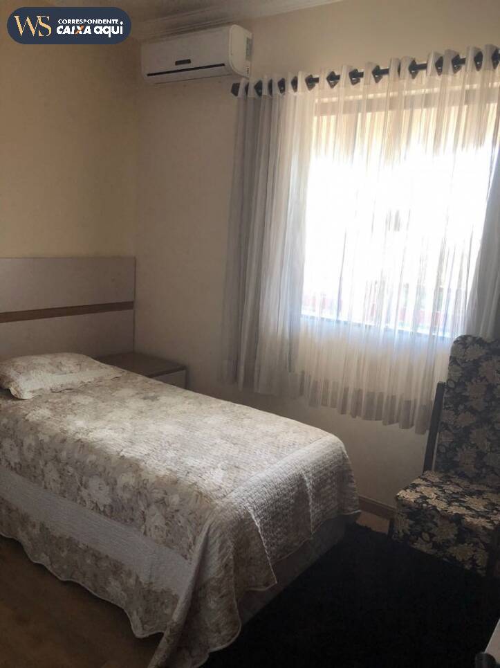 Casa à venda com 3 quartos, 295m² - Foto 15
